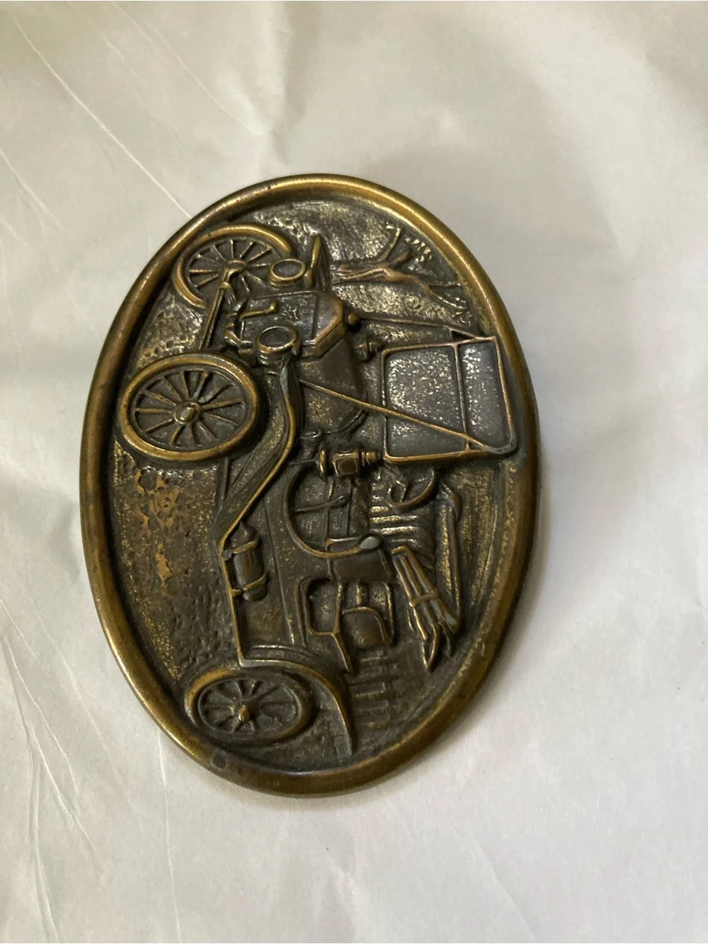 Avon Bronze-Tone Vintage Car Oval Belt Buckle